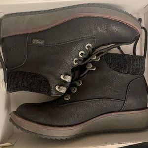 Blowfish wedge booties